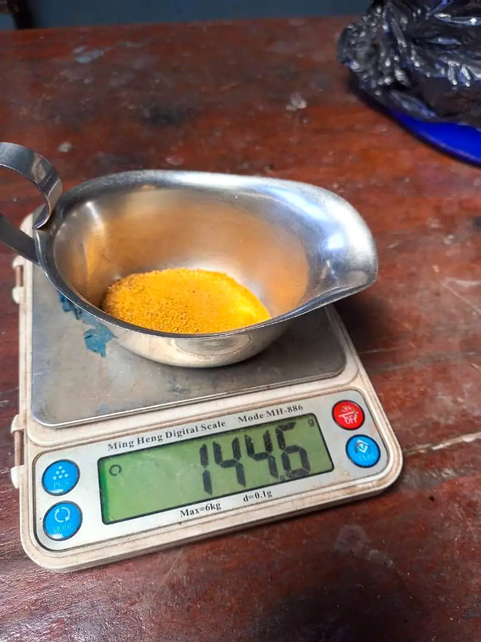 Gold sample preparation before laboratory analysis