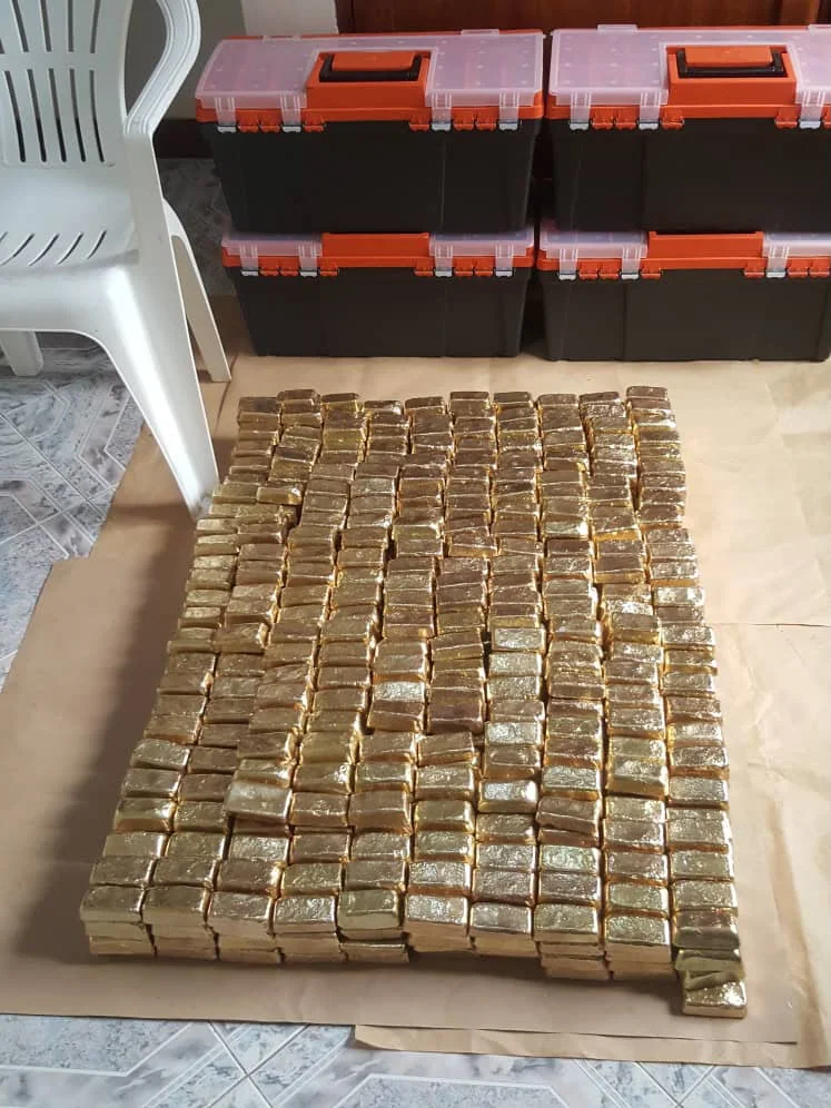 Gold bars arranged for buyer due-diligence review